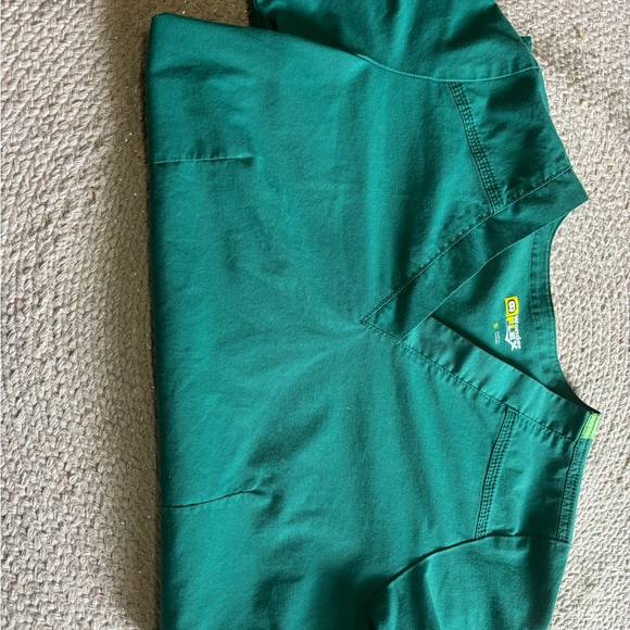 Scrub top bundle! - Picture 4 of 11